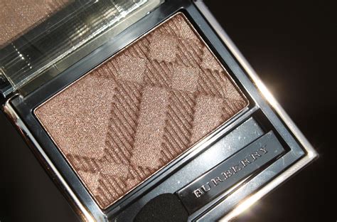 Burberry sheer eye shadow